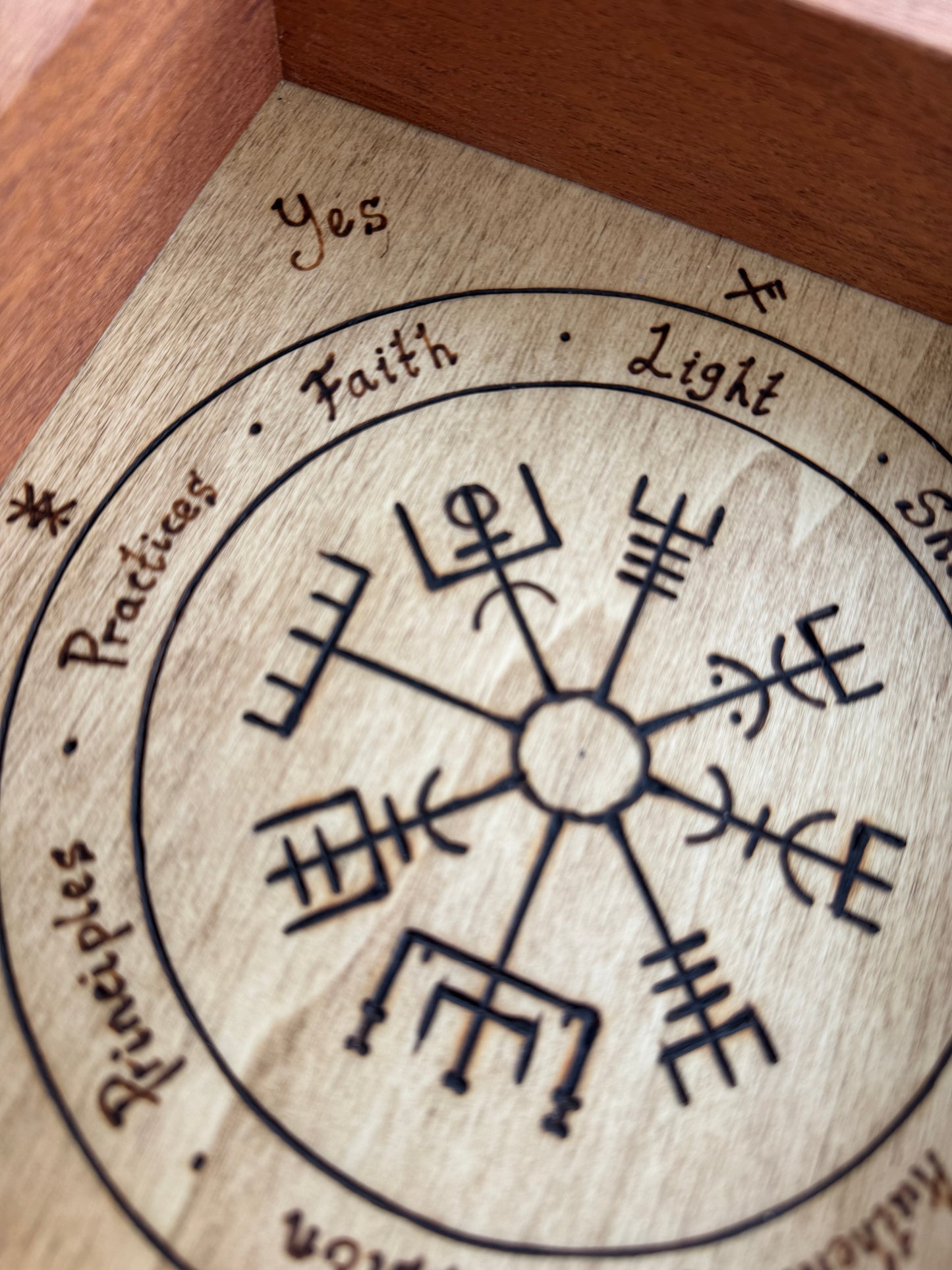 Mahogany Rune Casting Board - Large