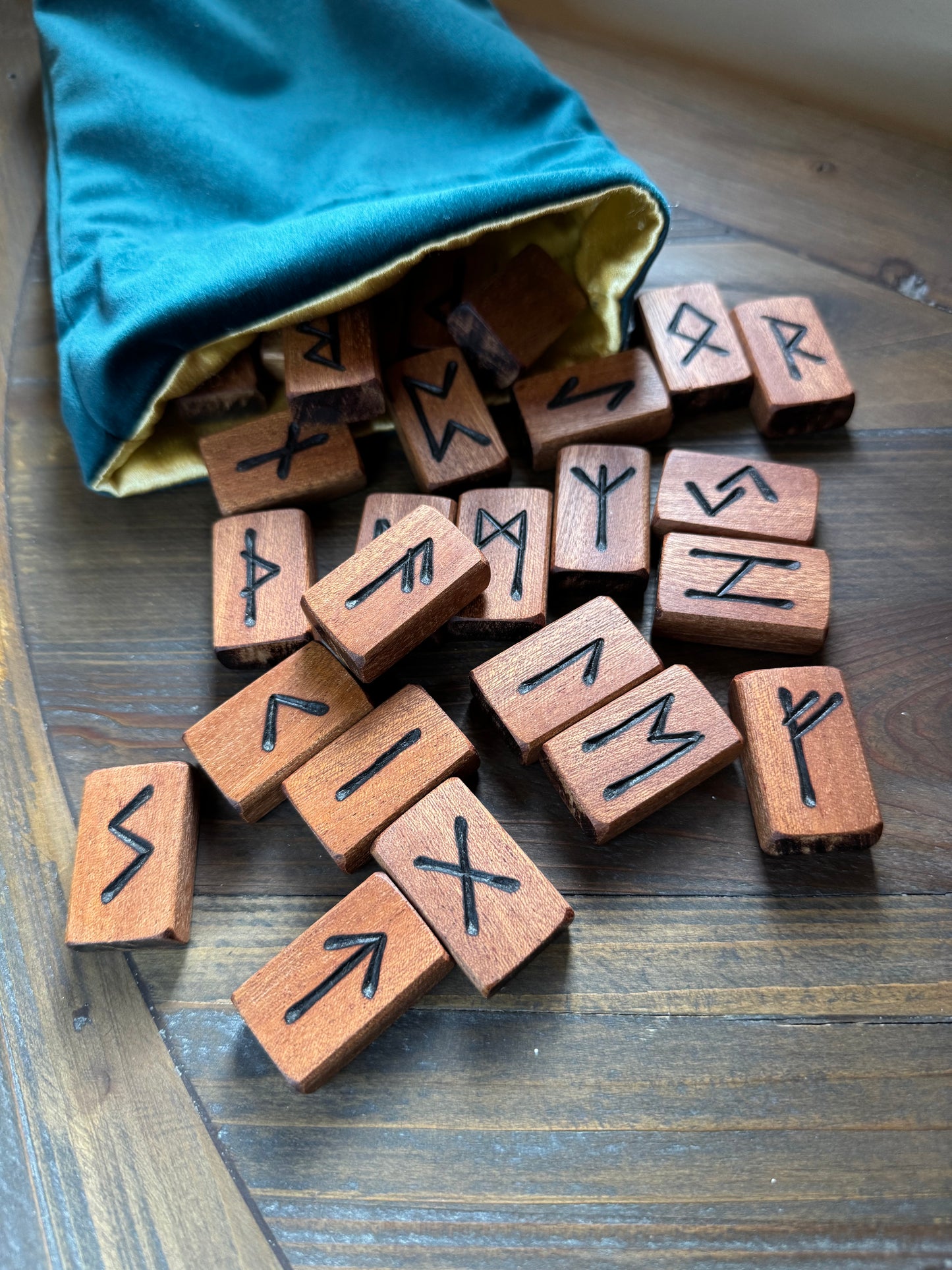 Handcrafted Wooden Rune Set – Reclaimed Sapele Hardwood (25 Runes)