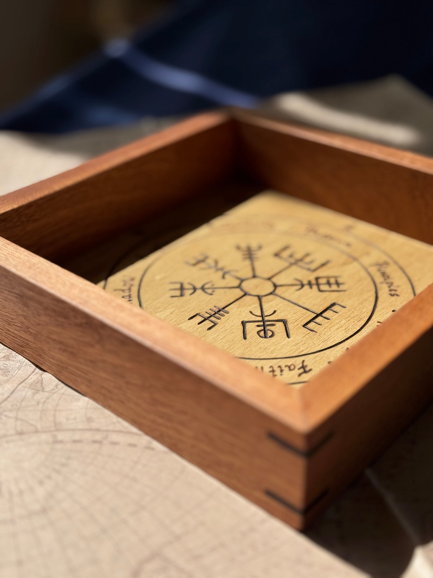 Handcrafted Rune Dice Casting Set - Bog Yew